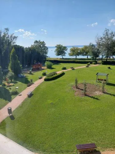 LakeSide Apartman 1 Aranypart, Siófok