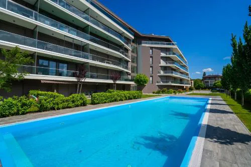 MyFlat Coral Premium Apartment