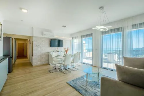 MyFlat Top Panorama 908 Apartment