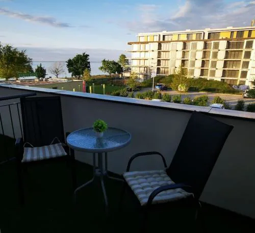 Silver apartman - waterfront apartment with lakeview