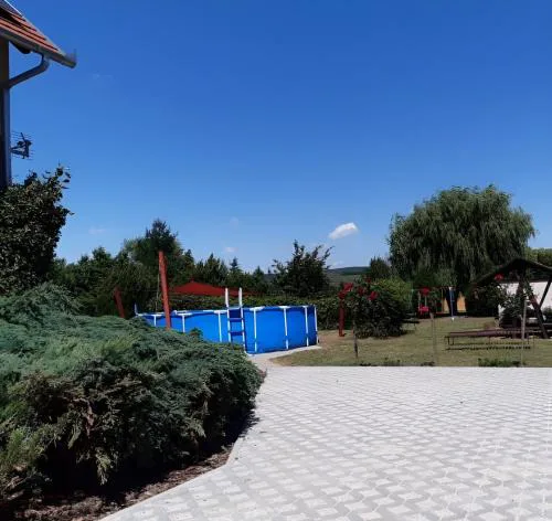 Gyöngy-ház Balaton, önálló nyaraló