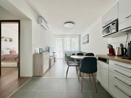 Premium Apartment by Hi5 - Zamardi One-bedroom