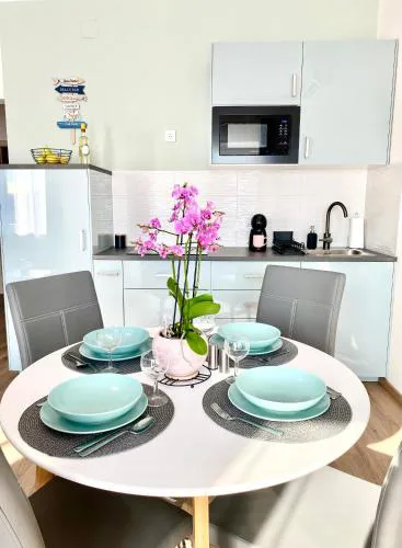 AZUR Apartments Alsóörs
