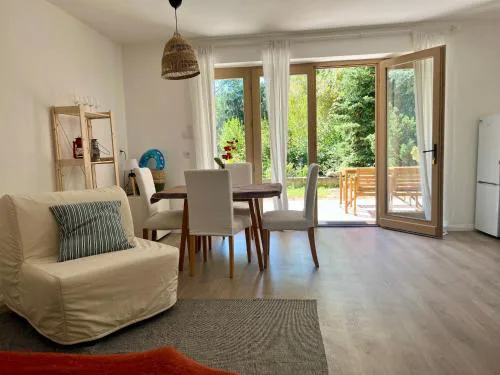 Vadrózsa kertkapcsolatos apartman