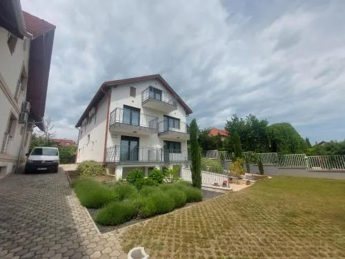 Anton Apartmanház