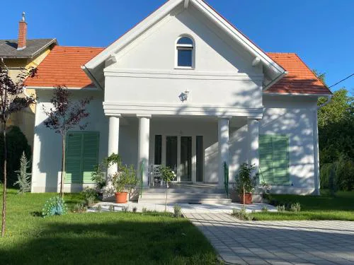 Villa Rosa Centre