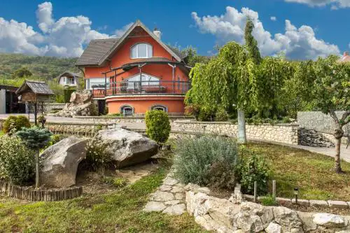 Holiday home in Balatongyörök 40844