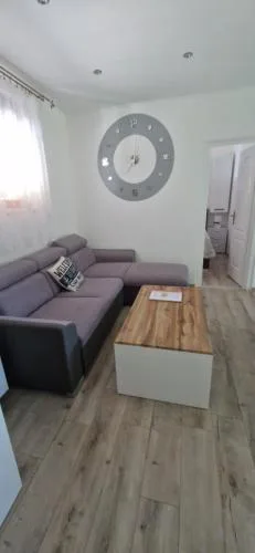 Rozmaring Apartman Csopak