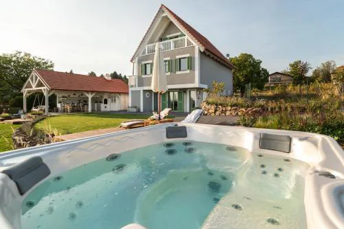 Lovassy Lodge Vendégház
