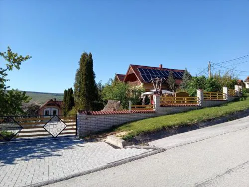 Eszter-lak