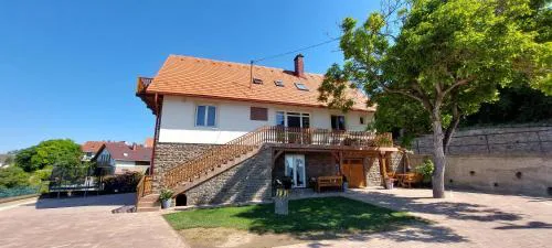 Tó apartman