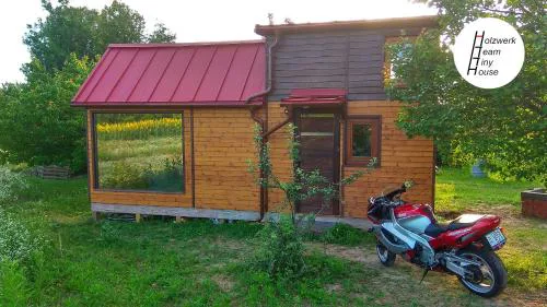 An original Tiny House WiFi, AC, Bikes, HO compatible