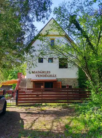 Madárles Vendégház