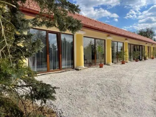 Vitál Guesthouse