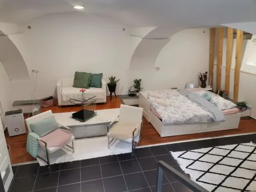 F16Studió Apartman