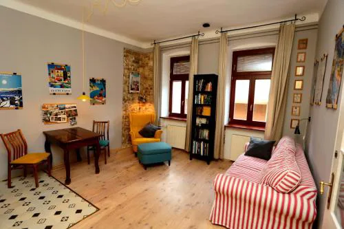 Green Tree Apartment
