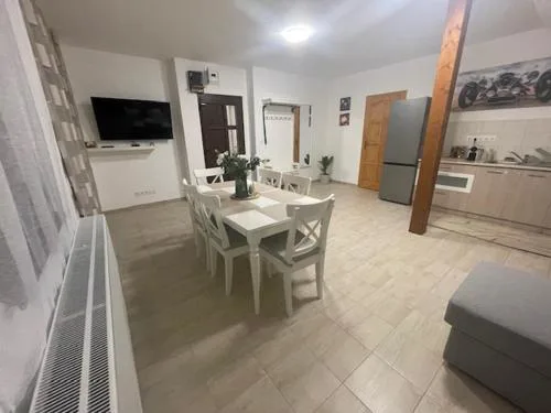 Taverna Apartman 2