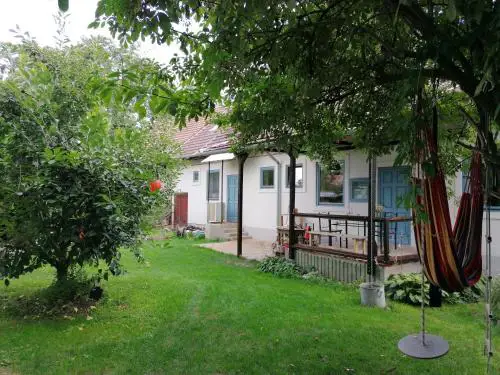 Country home @ the Danube Bend