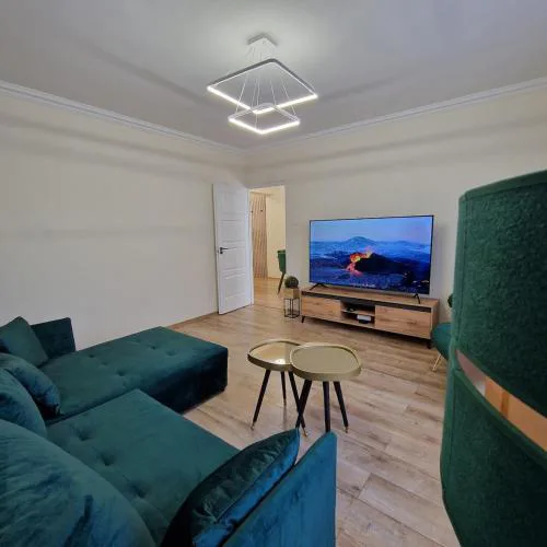 Central Greatforest Apartman 2
