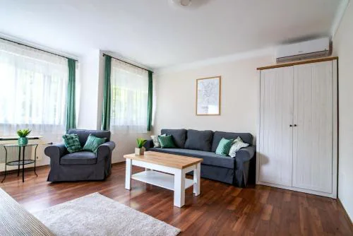 Lisznyai Apartman - a Nagyerdő szélén