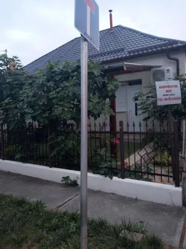 Adam Apartman
