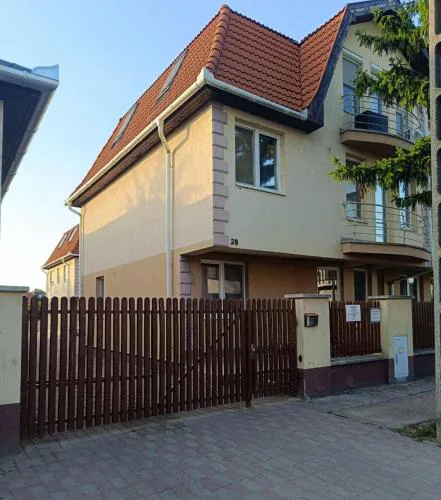 Elena Apartman