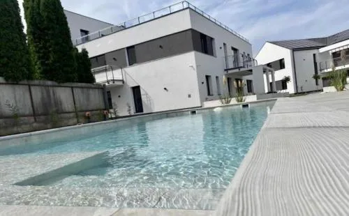Oasis Lux