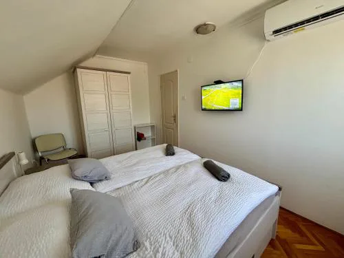 Purrfect Apartment 2