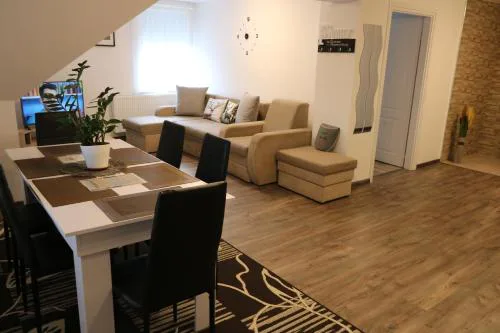 Szalakóta Apartman
