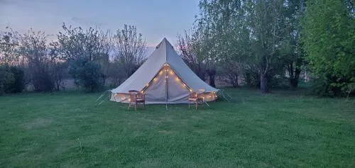 Tiszaglamping, the belgian hideaway