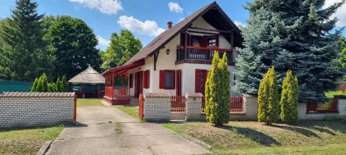 Tisza-Tavi Isteni Vendégház