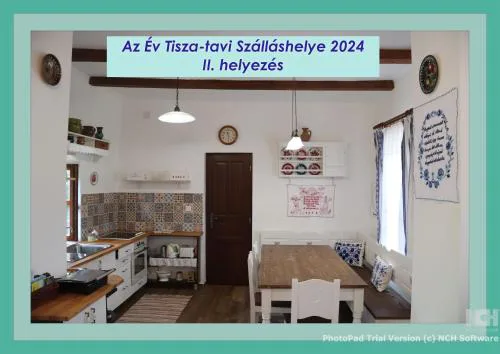 Tulipános Pihenőház Abádszalók