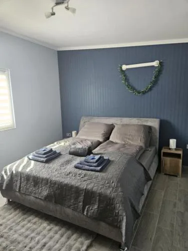 Áron Apartman