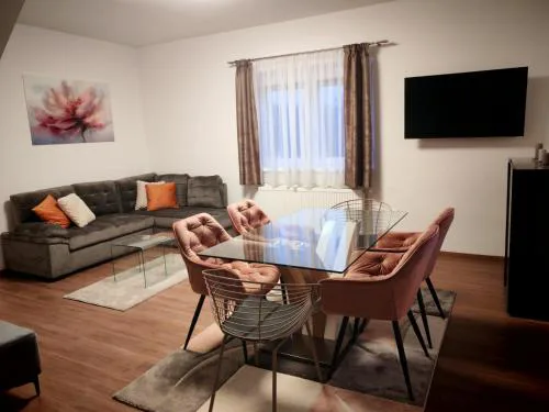 President Apartmanház