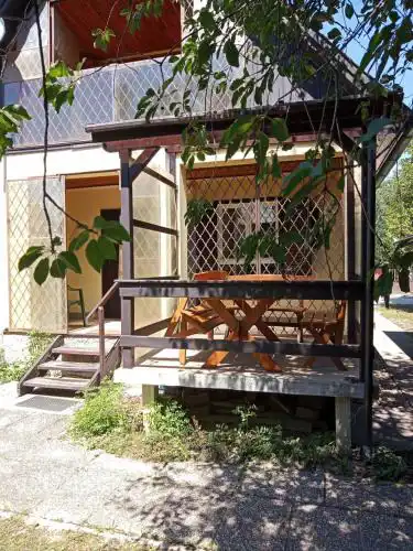 Borostyán Vendégház Dunasziget
