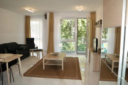 Holiday Apartman with Free Parking