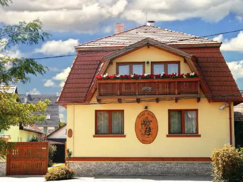 Szt Kristóf Bed and Breakfast