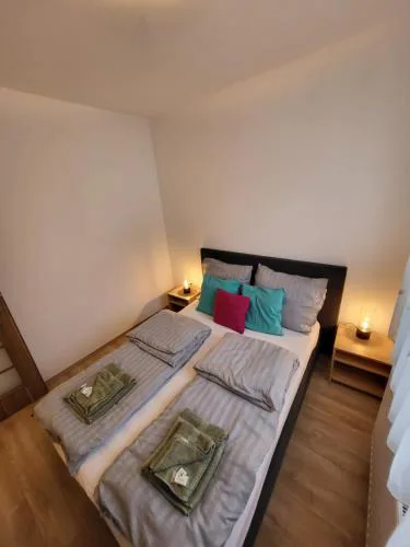 TriAngol Apartman: fürdő, belváros, egyetem