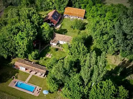 PusztaFarm - Boutique Retreat with Wellness 6 to 8 Guests