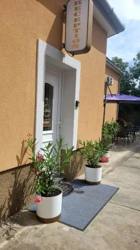 Megyeház Apartman