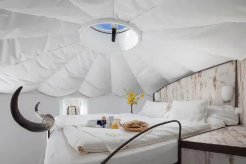 HOMOKI LODGE Bed & Beyond Glamping Adult Only