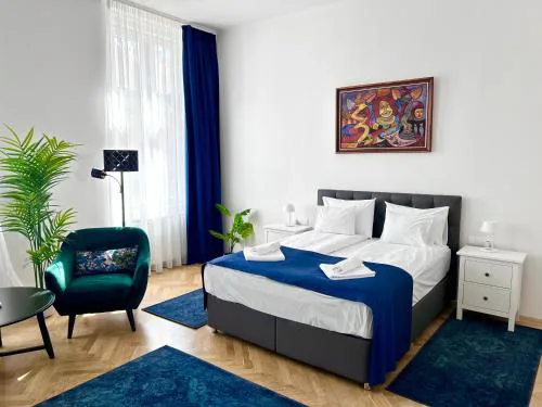 Fullmoon Luxury Apartment