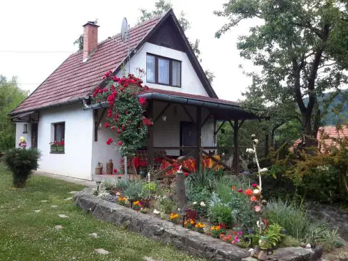 Szarvaskő Szérűskert vendégház