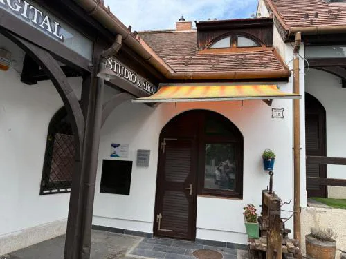 Céh-Vár-Lak