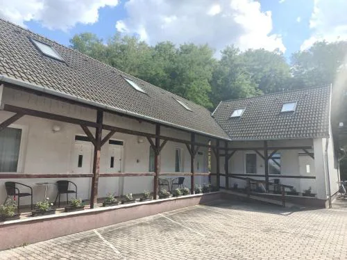 HamvasDomb Vendégház