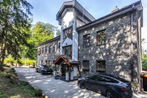 4 Évszak Hegyihotel