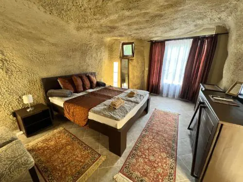 Sirocave Barlang szobák