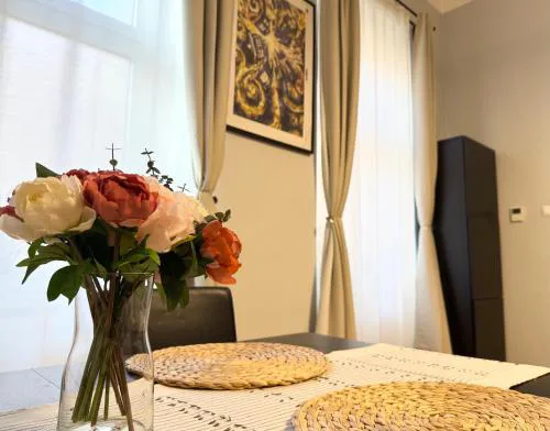 Alice Apartment