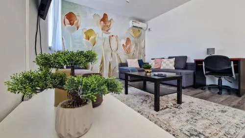 Amphora Luxury Apartment with FREE private Parking and cozy Balcony