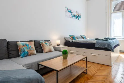 Anna Home Apartments